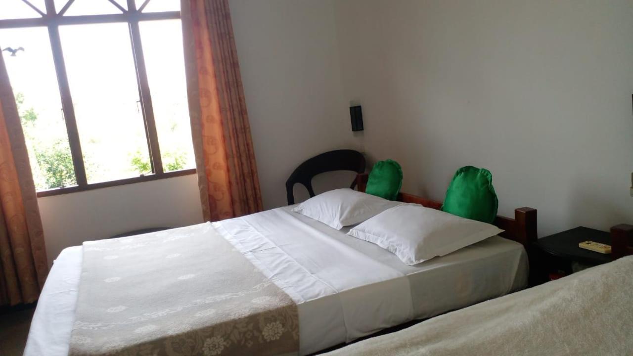 Elephant Safari Lodge Sigiriya Junction Habarana Dış mekan fotoğraf
